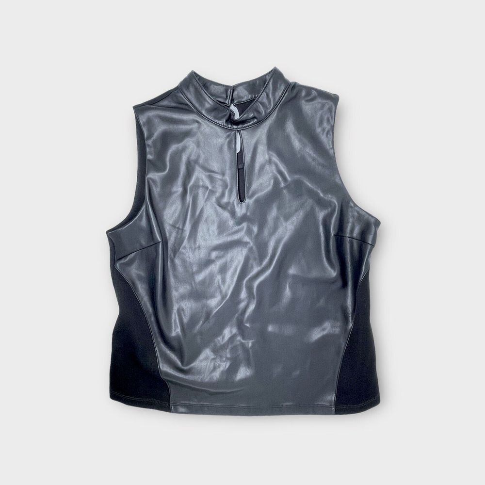 Marc NY Andrew Marc Faux Leather Black Top Sz M Mock Neck Keyhole Sleeveless